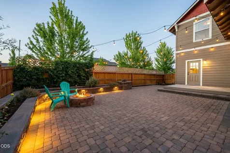 62719 Hawkview Road Bend OR 97701