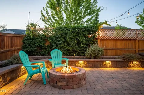 62719 Hawkview Road Bend OR 97701