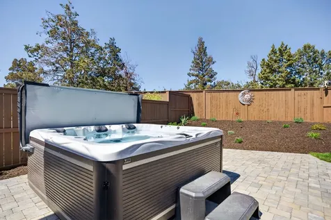 4733 SW Badger Court Redmond OR 97756
