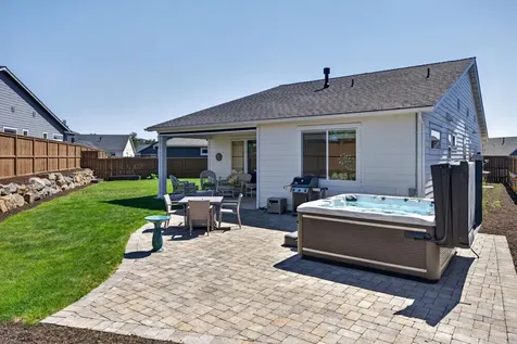 4733 SW Badger Court Redmond OR 97756