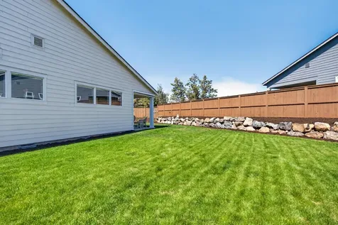 4733 SW Badger Court Redmond OR 97756