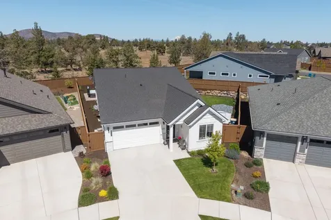 4733 SW Badger Court Redmond OR 97756