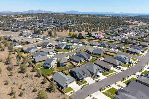 4733 SW Badger Court Redmond OR 97756