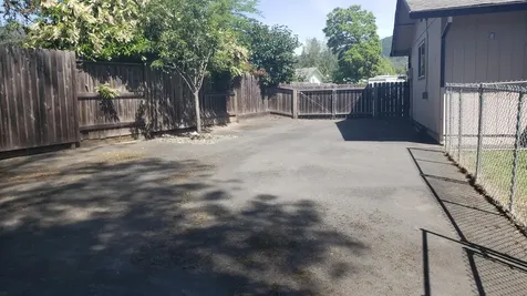 1600 NW Sue Circle Grants Pass OR 97526