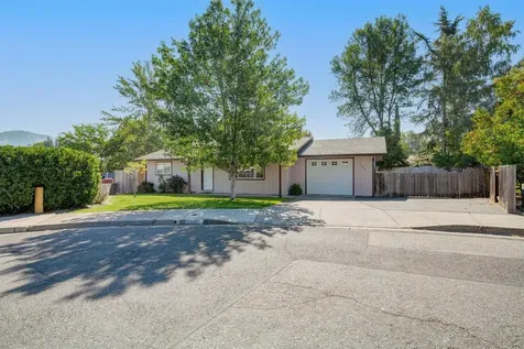 1600 NW Sue Circle Grants Pass OR 97526