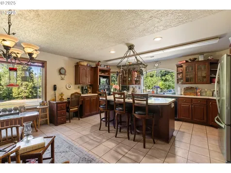 913 Starveout Creek Road Azalea OR 97410