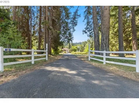913 Starveout Creek Road Azalea OR 97410
