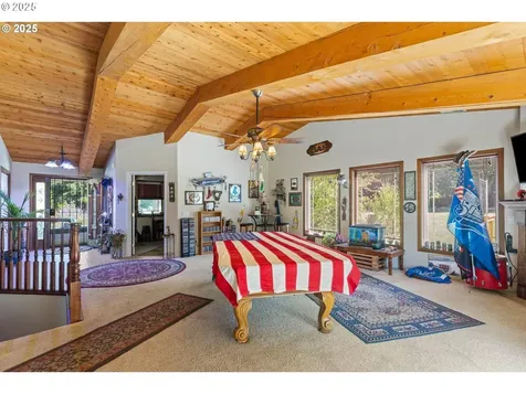 913 Starveout Creek Road Azalea OR 97410