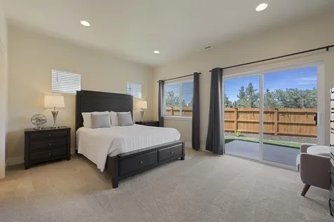 4999 SW Yew Place Redmond OR 97756