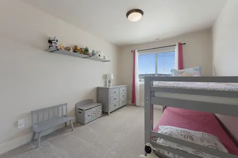 4999 SW Yew Place Redmond OR 97756