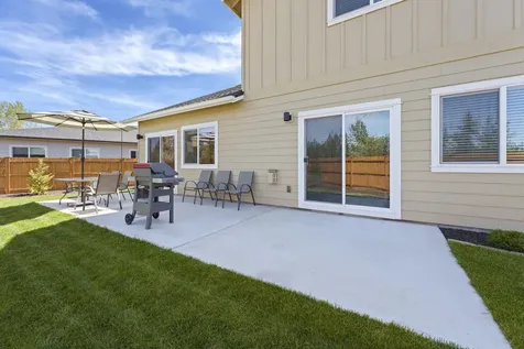 4999 SW Yew Place Redmond OR 97756