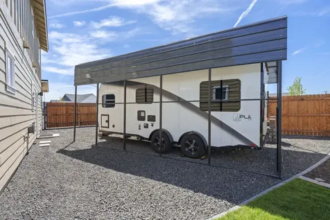 4999 SW Yew Place Redmond OR 97756