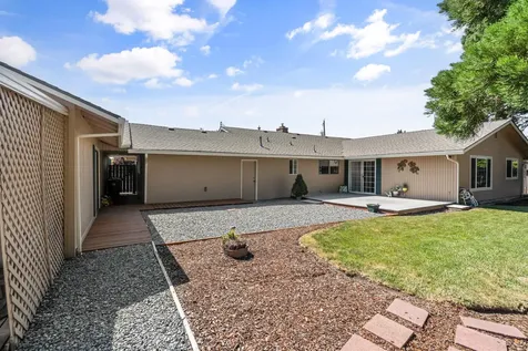 2930 Bailey Avenue Medford OR 97504