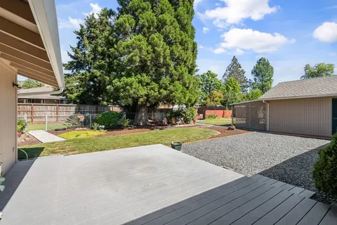 2930 Bailey Avenue Medford OR 97504