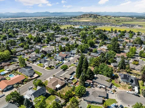 2930 Bailey Avenue Medford OR 97504