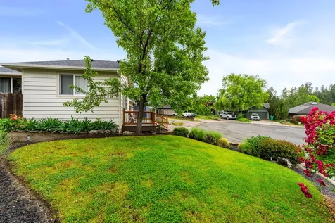 1350 Forestview Drive Grants Pass OR 97527