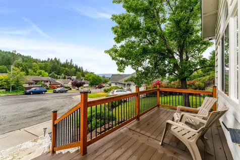 1350 Forestview Drive Grants Pass OR 97527