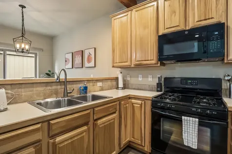 20184 Merriewood Lane Bend OR 97702