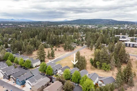 20184 Merriewood Lane Bend OR 97702