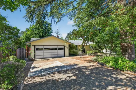 1996 Woodlawn Drive Medford OR 97504