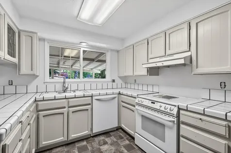 1996 Woodlawn Drive Medford OR 97504