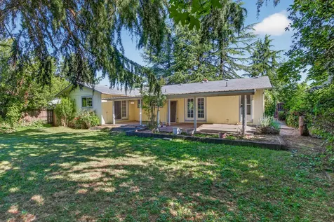 1996 Woodlawn Drive Medford OR 97504
