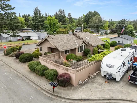 1449 Ben Aire Circle Grants Pass OR 97527