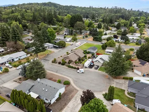 1449 Ben Aire Circle Grants Pass OR 97527