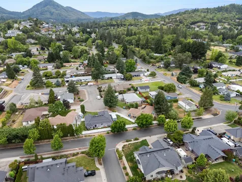 1449 Ben Aire Circle Grants Pass OR 97527