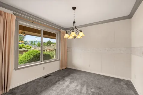 1449 Ben Aire Circle Grants Pass OR 97527
