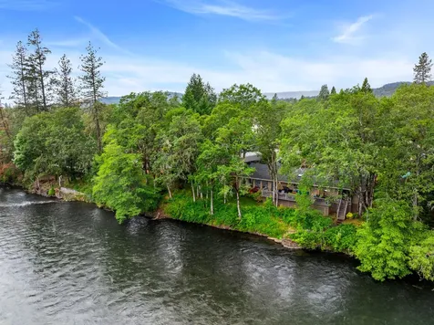22300 Highway 62 Shady Cove OR 97539