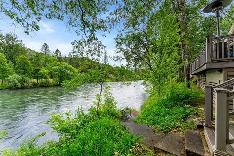 22300 Highway 62 Shady Cove OR 97539