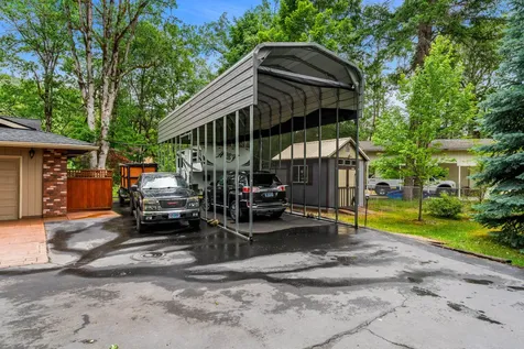 22300 Highway 62 Shady Cove OR 97539