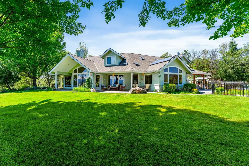 1117 Peco Road Grants Pass OR 97526