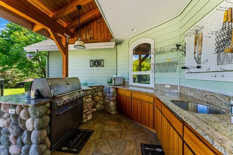 1117 Peco Road Grants Pass OR 97526