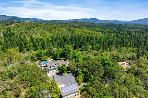 1117 Peco Road Grants Pass OR 97526