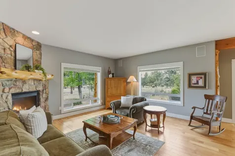 17584 Mountain View Road Sisters OR 97759