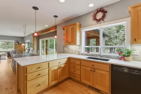 17584 Mountain View Road Sisters OR 97759