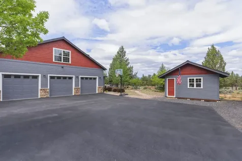 17584 Mountain View Road Sisters OR 97759