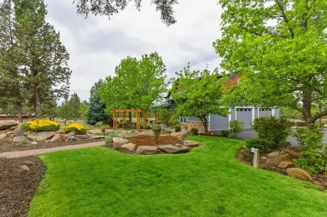 17584 Mountain View Road Sisters OR 97759