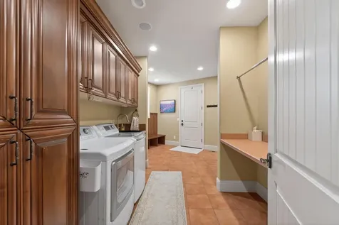 9009 Merlin Drive Redmond OR 97756