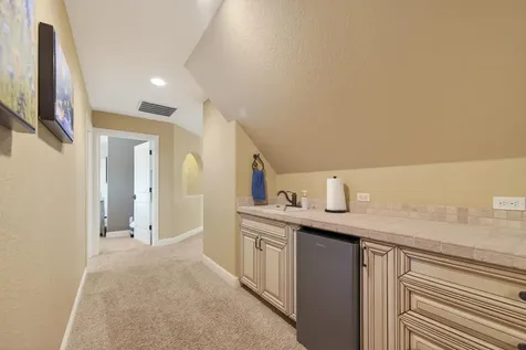 9009 Merlin Drive Redmond OR 97756