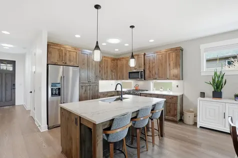2736 NW Fairway Heights Drive Bend OR 97703