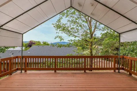 1375 Forestview Drive Grants Pass OR 97527