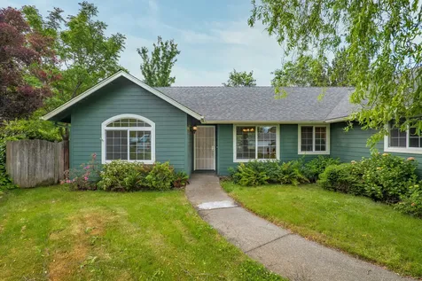 1375 Forestview Drive Grants Pass OR 97527
