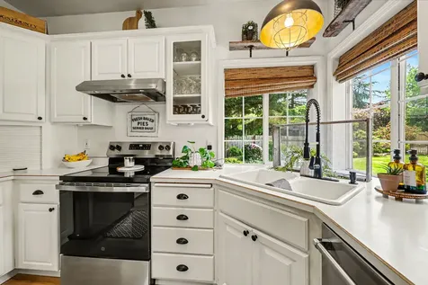 575 Carriage Court Jacksonville OR 97530