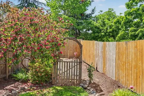 575 Carriage Court Jacksonville OR 97530