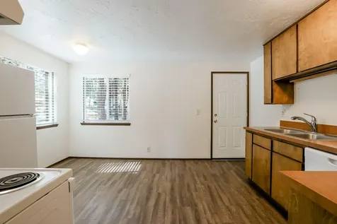 19968 Double Tree Court Bend OR 97702