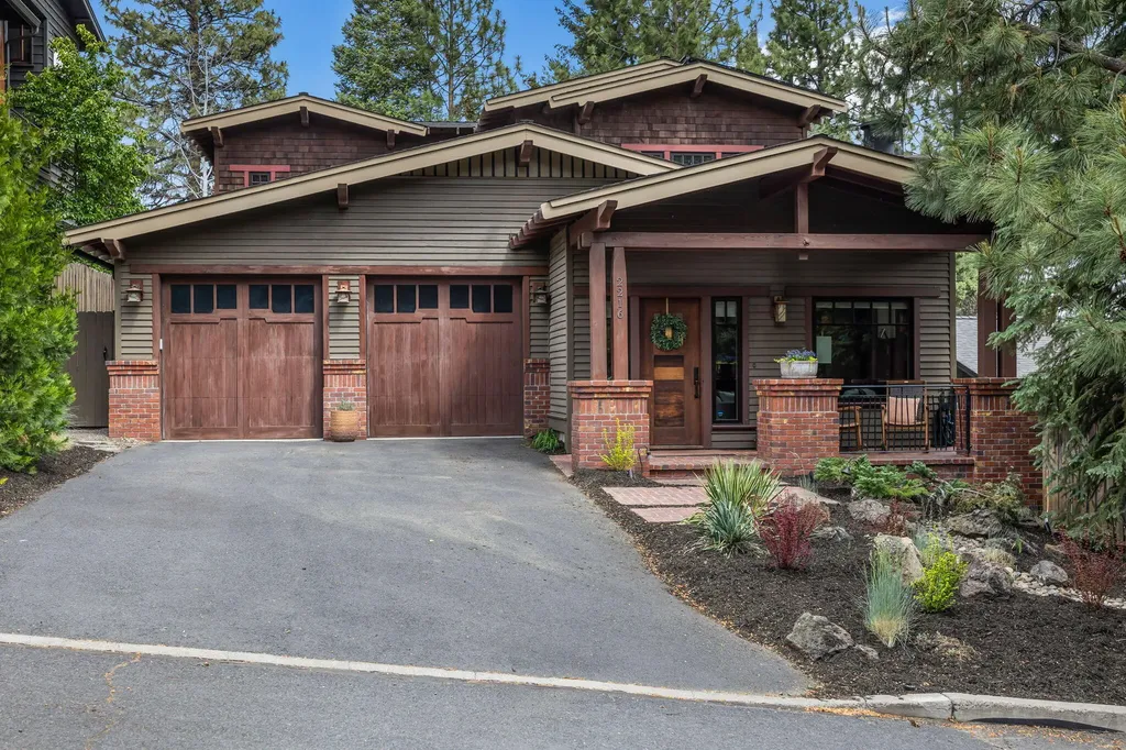 2216 NW 6th Street Bend OR 97703