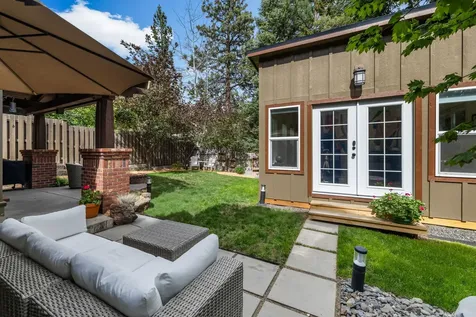 2216 NW 6th Street Bend OR 97703